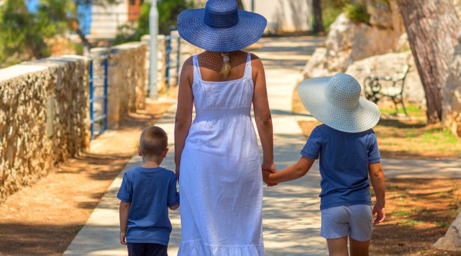 Pourquoi partir avec les Ptits Covoyageurs pour des vacances en famille réussie ?