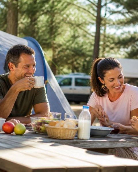Camping familial dans le sud de la France : nos meilleures idées pour des vacances en famille