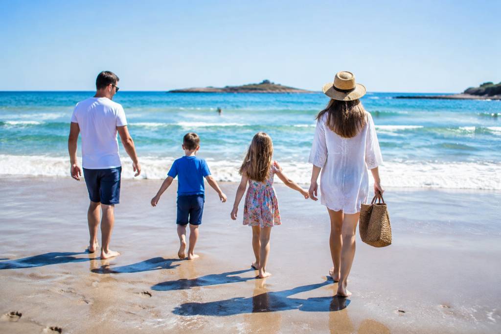 Vacances plage famille : nos meilleures idées pour un séjour inoubliable en France