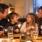 Réveillon en famille : 10 idées pour célébrer le Nouvel An avec les enfants en France