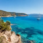 Comment choisir une agence de voyage Laval pour vos vacances en famille